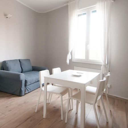 Blanco Apartment - Ambrogiohost Болонья Экстерьер фото