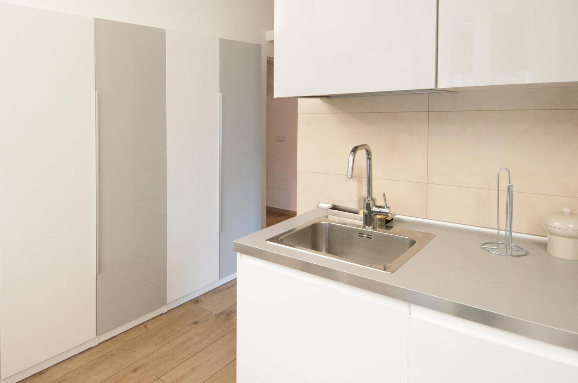 Blanco Apartment - Ambrogiohost Болонья Экстерьер фото