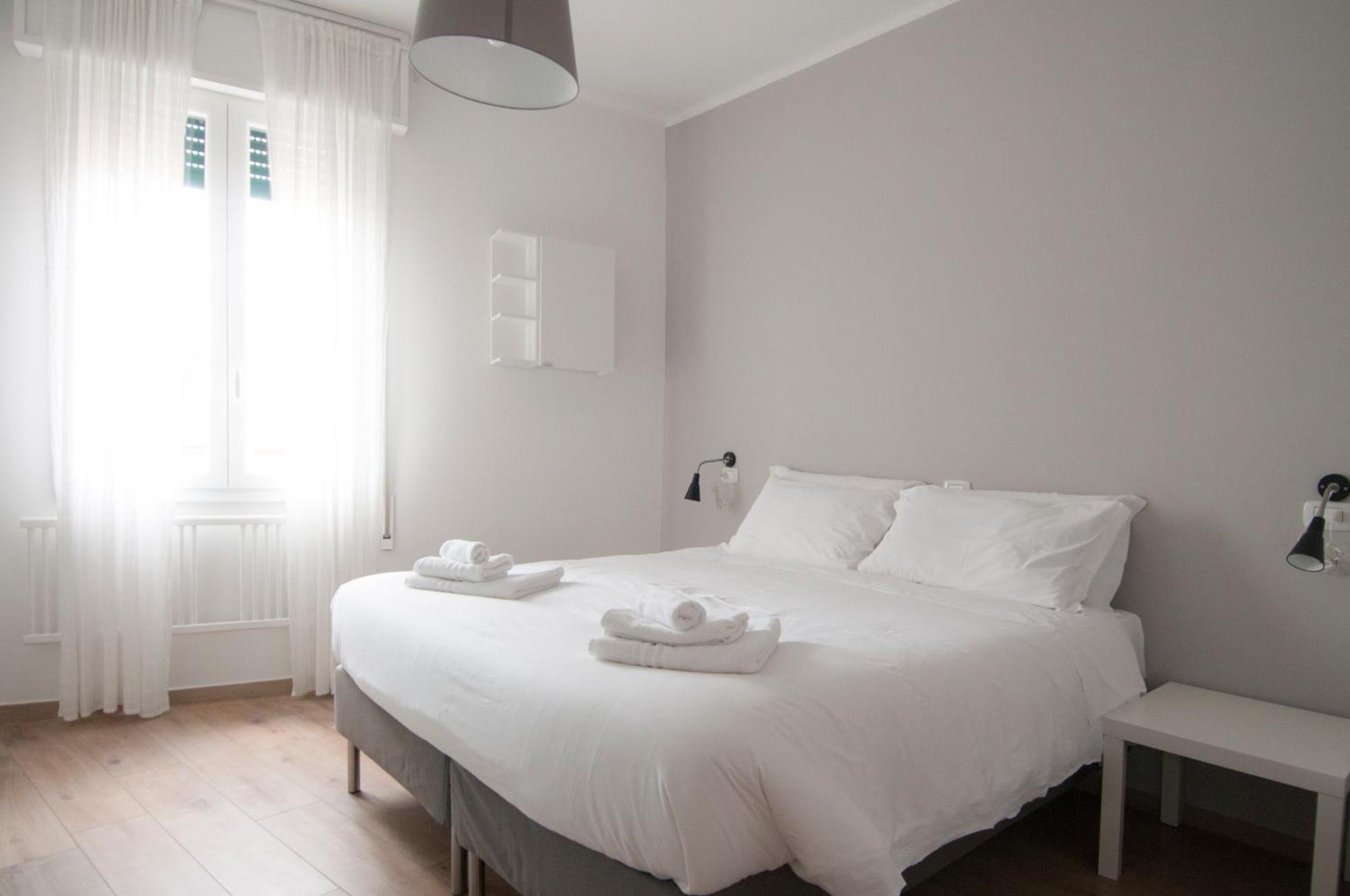 Blanco Apartment - Ambrogiohost Болонья Экстерьер фото